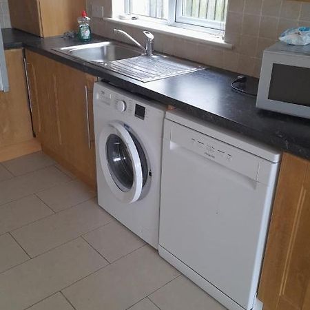 Hawthorn Walk Villa Килкени Екстериор снимка